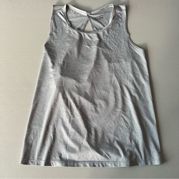 Athleta Essence Vital Tie Back Tank Top Grey Heather - Picture 2 of 7